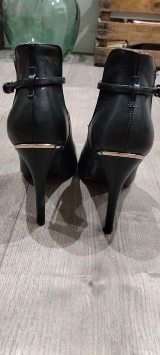 Botines Stradivarius talla 37