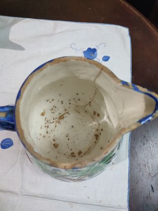 Preciosa Jarra de Talavera, barriguda y pico pato