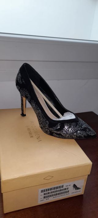 Borsa e scarpe firmate