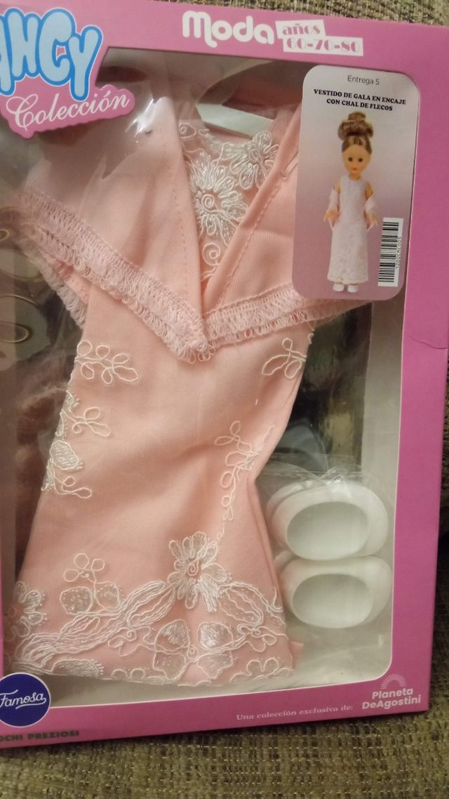 vestido planeta Agostini