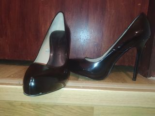 zapato  talla 38 de zara tienen plataforma delante