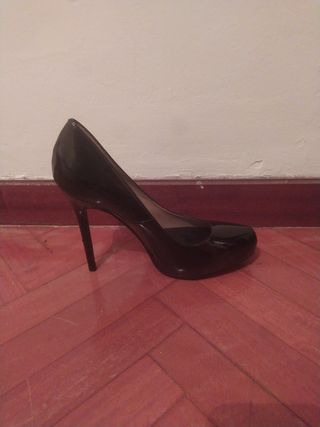 zapato  talla 38 de zara tienen plataforma delante