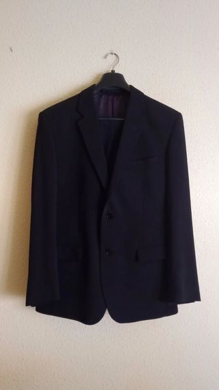 Traje ceremonia, negro