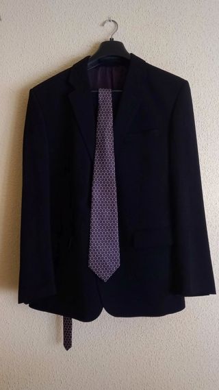 Traje ceremonia, negro