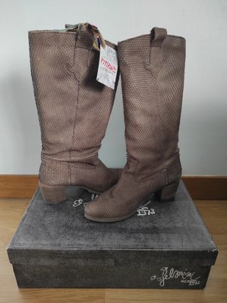 Botas Feldini efecto pitón. 39
