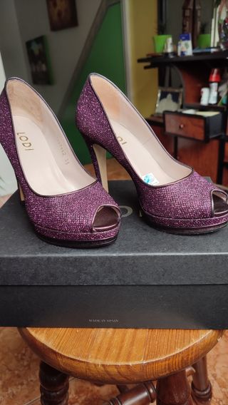 Zapatos de salón Lodi. 35. 