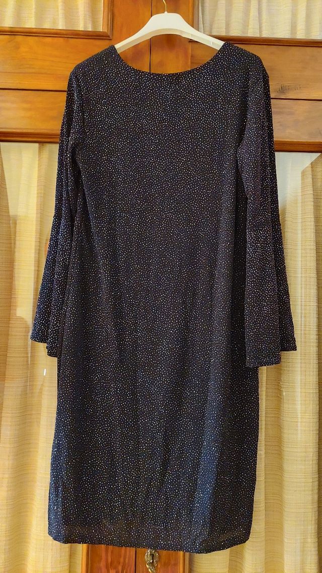 Vestido negro con cristalitos tipo swarovski