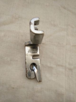 Accesorios maquina coser antigua Singer 99k