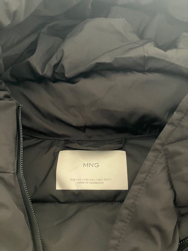 Anorak acolchado capucha