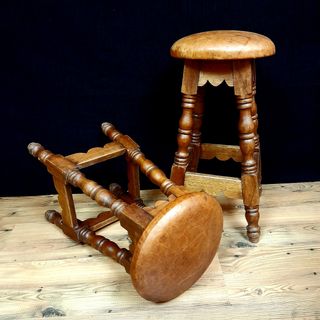 Taburete madera y piel