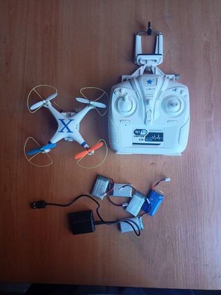 DRONE GIOCATTOLO FPV +fotocamera [-250gr] 
