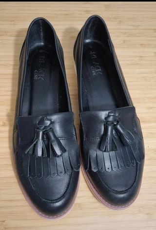 mocasines de piel. suela bicolor