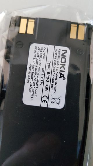 Nokia antiguo 6210 y baterías nuevas