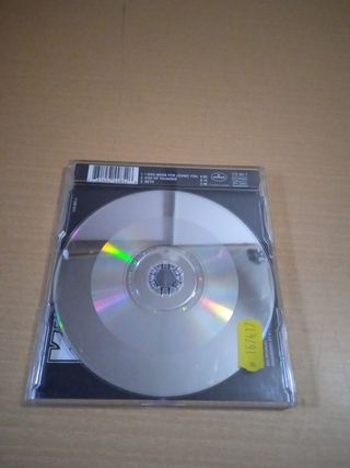 CD single kiss