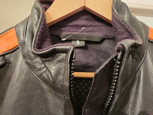 Chaqueta piel motorista