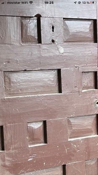 PUERTA MADERA MUY ANTIGUA