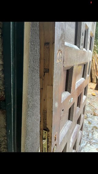 PUERTA MADERA MUY ANTIGUA