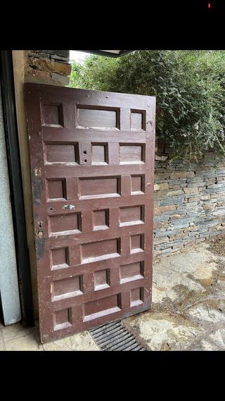 PUERTA MADERA MUY ANTIGUA