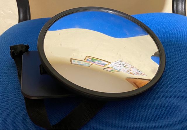 Espejo vigilabebés para el coche