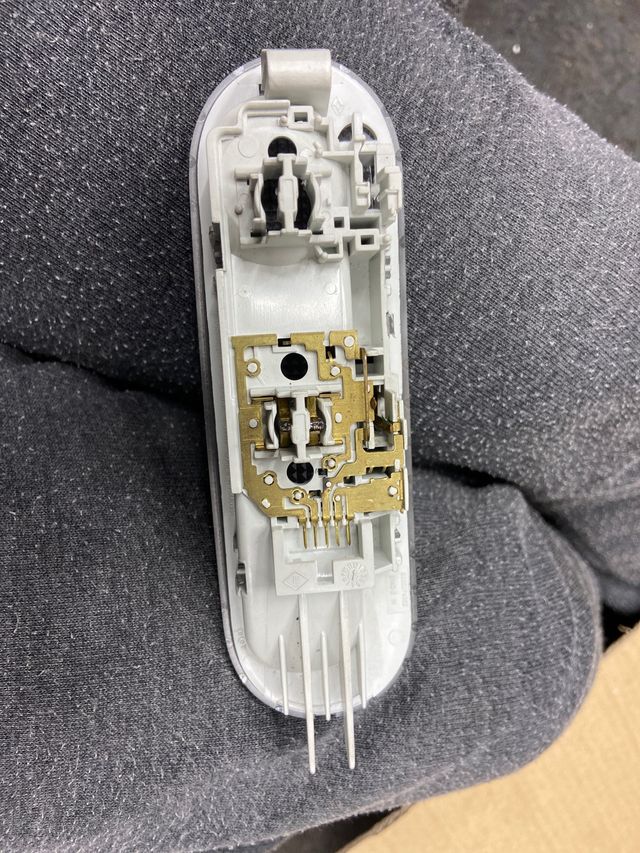 Plafón delantero trasero renault Clío 3€