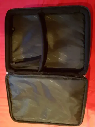 Maletín Toshiba portátil 15”