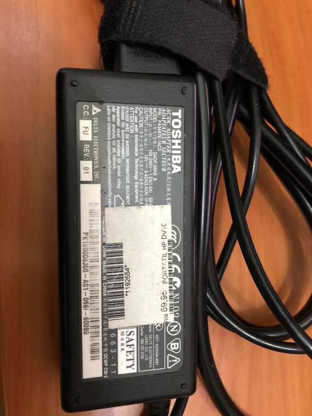 caricabatterie TOCHIBA