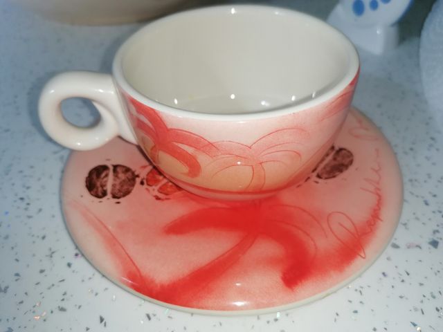 Tazza da cappuccino thun rossa