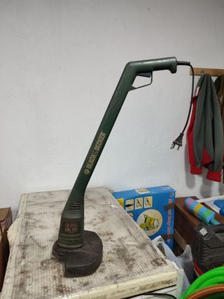 Rifinitore per bordi