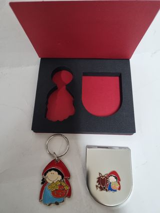 LLAVERO Y ESPEJITO CAPERUCITA