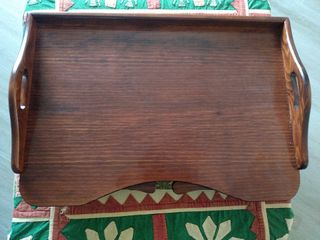 Mesa auxiliar plegable (cama o sofá)