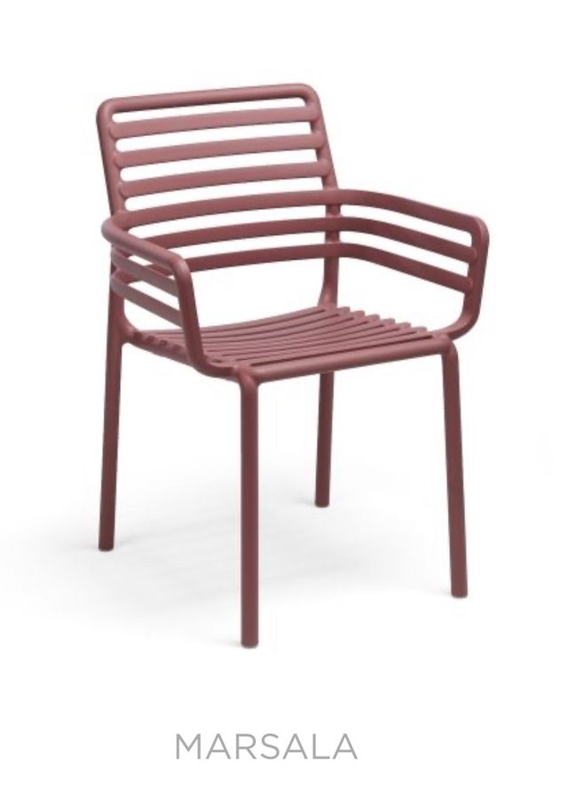 Silla DOGA con reposa brazos