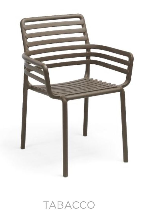 Silla DOGA con reposa brazos