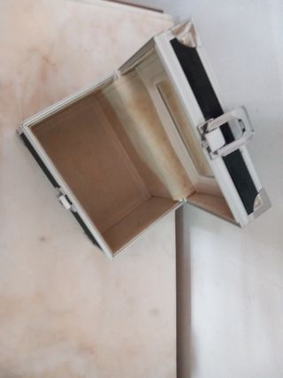 Caja maquillaje