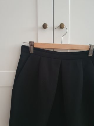 Falda midi