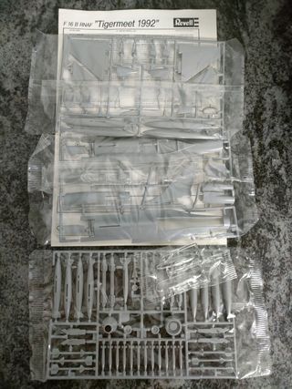 Maqueta F-16