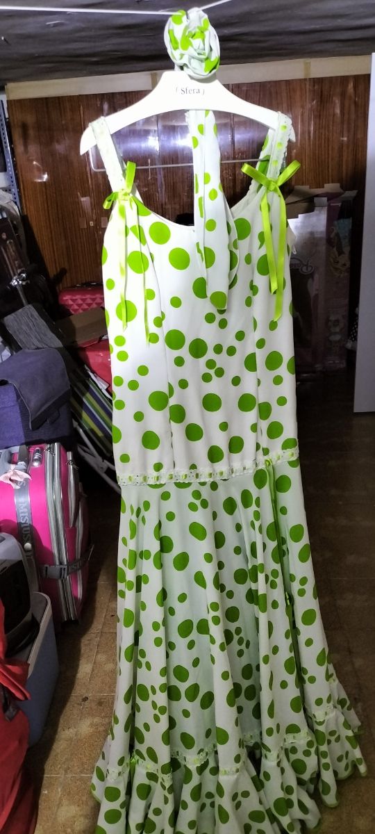 Trajes Flamenca: varios modelos preguntar precios