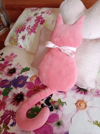Cojín gato
