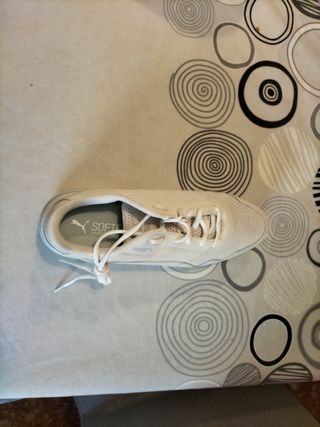 Zapatillas Puma.