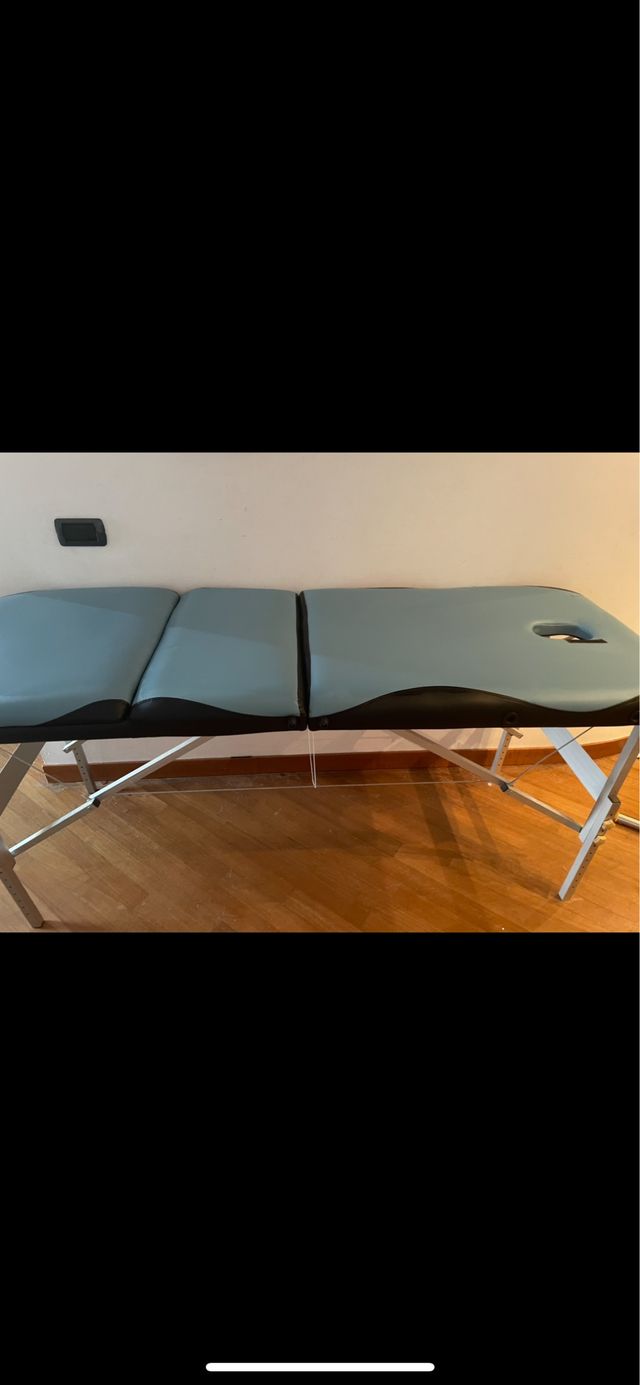 Lettino massaggi o per qualsiasi lavoro da cabina.