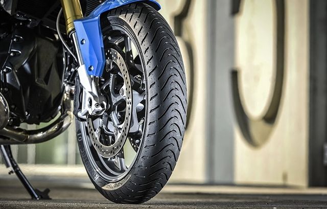 METZELER ROADTEC 01 SE