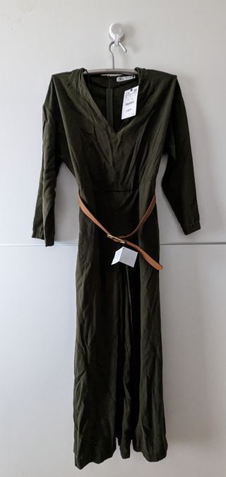 Zara. Mono cinturón T.  M