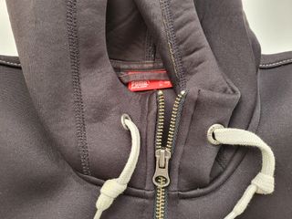 Chaqueta chándal Puma. Tacto neopreno. 