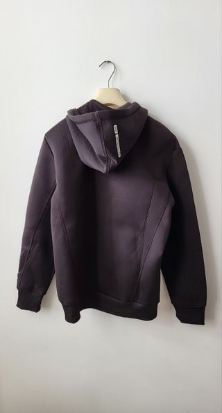 Chaqueta chándal Puma. Tacto neopreno. 
