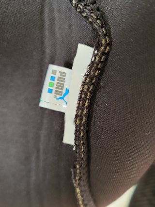 Chaqueta chándal Puma. Tacto neopreno. 