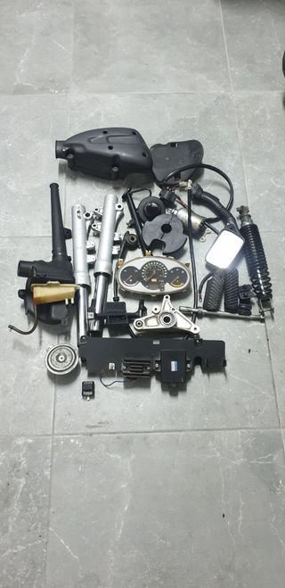 despiece Aprilia leonardo 150