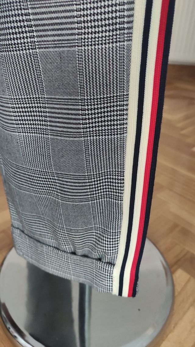 Pantalón casual de cuadros Gales Mango