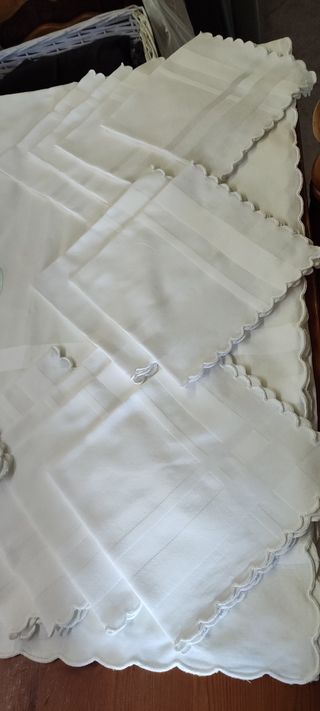 tovaglia 12 posti più 12 tovaglioli in puro cotone