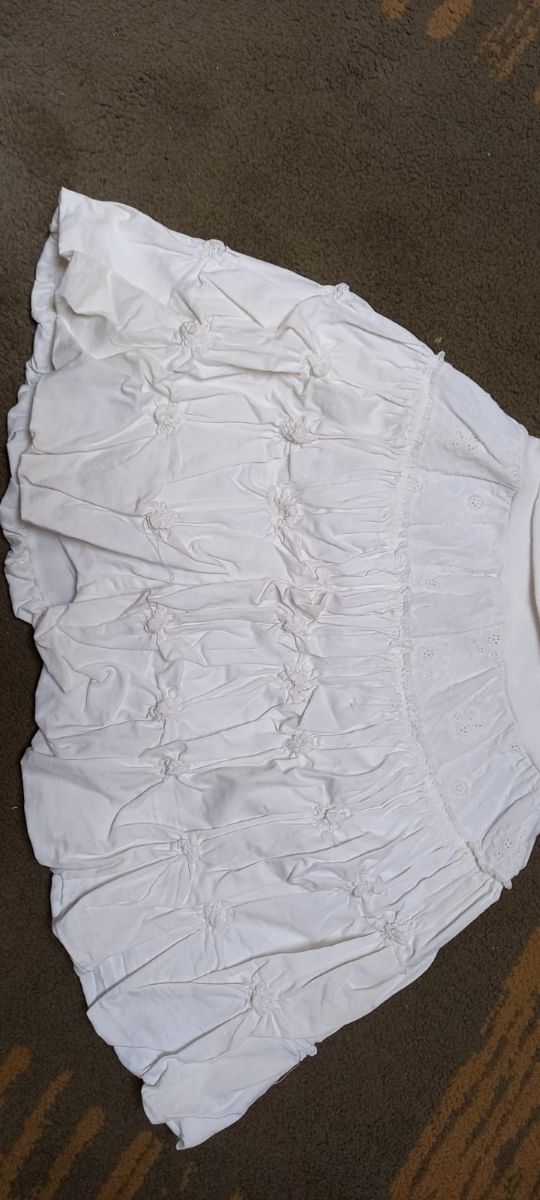 falda blanca