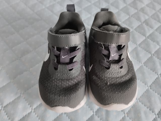 Zapatillas Nike niño, talla 21