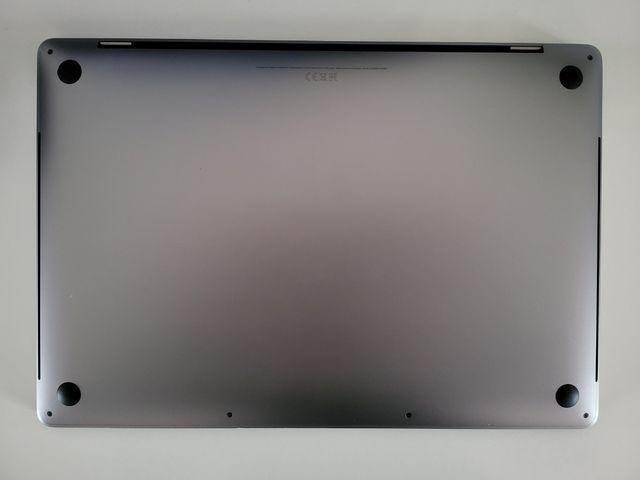 Apple MacBook Pro A2141 16 i9 1TB 16GB Mid 2019